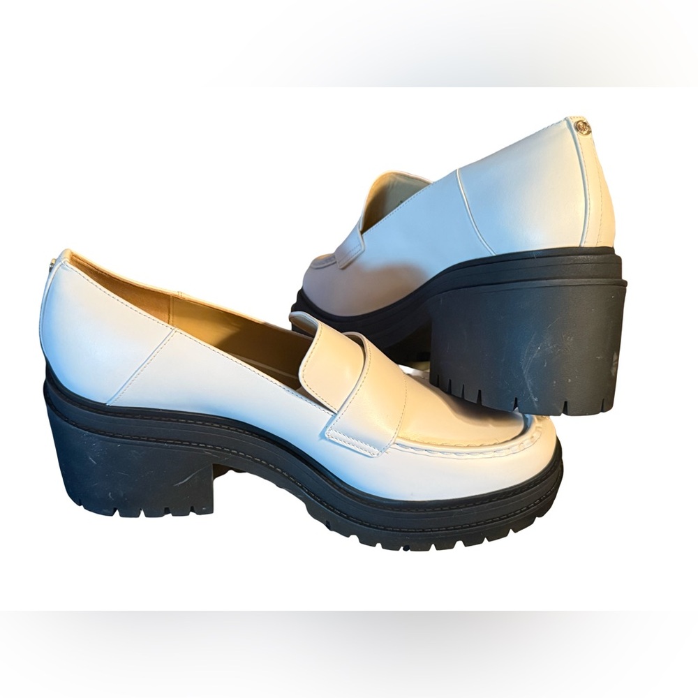 Michael Kors NWT Sz 9.5 Elegant White Leather Rocco Heeled Women's Loafers (120) - Picture 8 of 14